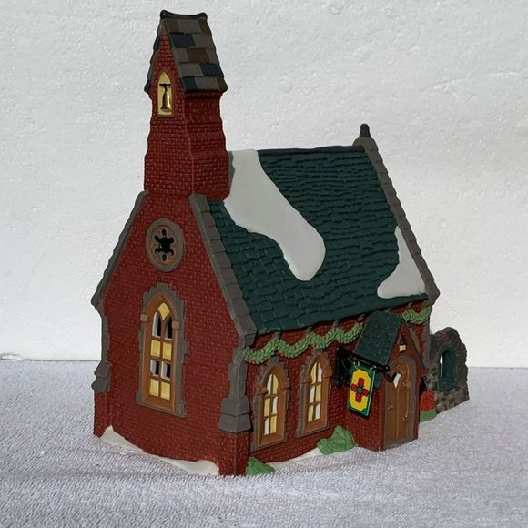 Dept 56 Dudden Cross Church Dickens Village Lighted Christmas Decoration - 1995 - Picture 9 of 12